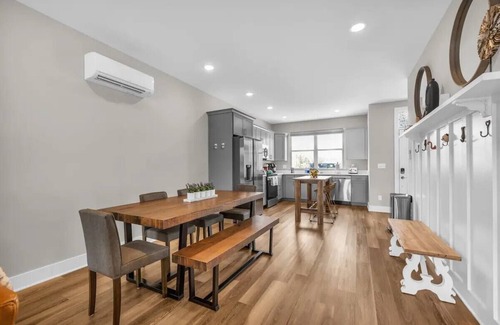 Chattanooga House | Pool! 4K TVs! Walkable to Riverwalk & bike rentals