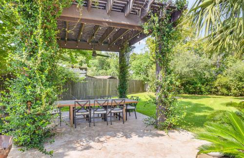 Manvel House | Pool and Hot Tub Family-Friendly Houston Area Home!