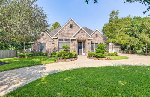 Manvel House | Pool and Hot Tub Family-Friendly Houston Area Home!