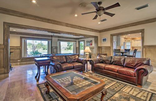 Harlingen House | Pool and Hot Tub Lakefront Harlingen Home