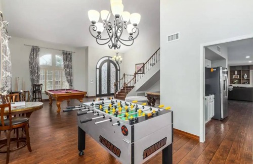 Foothills House | Pool and Jacuzzi + Rock slide + FUN amenities for all!