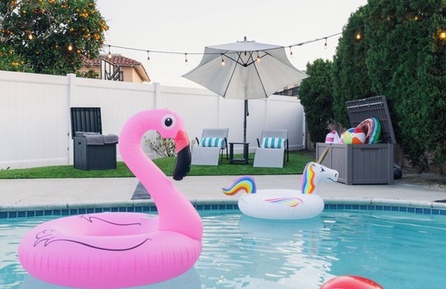 Santa Ana House | Pool + Arcade Cozy Home. Minutes to Disneyland 2