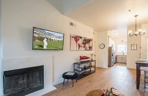 North Scottsdale Apartment | Pool Days Work Stays Laundry Made Easy