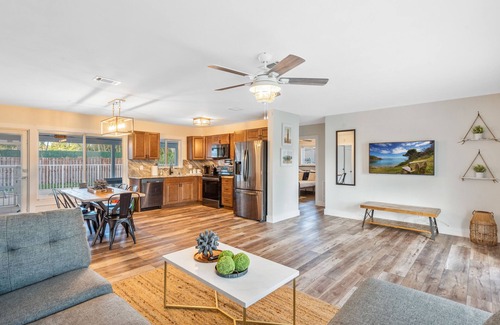 Pompano Isles House | Pool*grill*fenced yard*pets ok*3 bedroom*2 bath*6 minutes to beach*private home