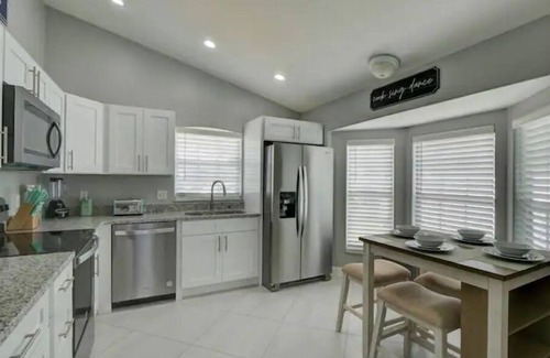 Indian Ridge House | Pool home 5 miles to Disney! Great for families!