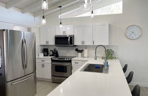 Southwest Anaheim House | 🏖Pool & Hot Tub, Fun Games, 8 Min to Disneyland🐭