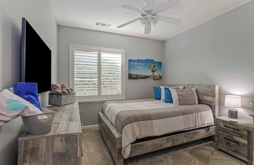 Modesto House | Pool, Jacuzzi, Private, Cozy, 4 Bedroom home, A/C. Perfect for families.