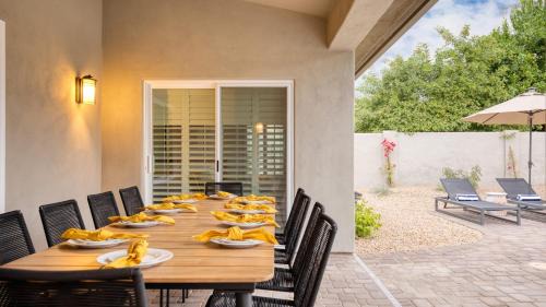 Arabian Crest House | Pool Oasis w Outdoor Bar Dining Grill Pool Table Palo Santo by AvantStay