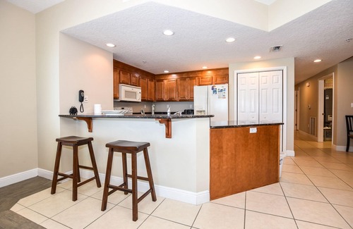 Daytona Beach Shores Condo | Pool Open!Sanibel Condo-1st Floor Oceanfront #105