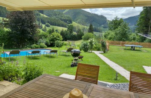 Vordernberg Villa | Pool, Pokale, Sauna, Billard, Kirche u. viel Natur