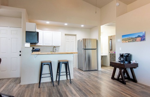 Cornville House | Pool, Sauna, Hot Tub, King Beds, easy access to Sedona! @ Winery Ranch