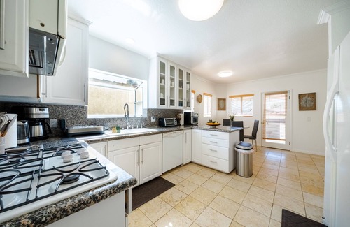 Verdugo Viejo House | Pool/Spa/Games/Peaceful Garden Retreat