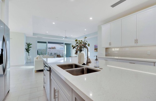 Bermuda Dunes House | Pool/Spa-Location-Basketball-GameRoom-Specials ask