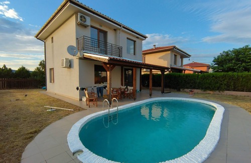 Gyulyovtsa Villa | Pool Villa - 15 minutes from Sunny Beach and Sea