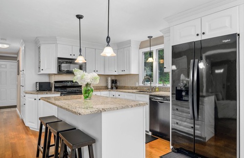 East Sandwich House | Poolside and Pond Cape Escape 5 Bedroom, 3 Bath, Central Air