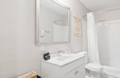 Cherrywood Apartment | Poolside Paradise | 2 Apts for 12 w Pool + Parking