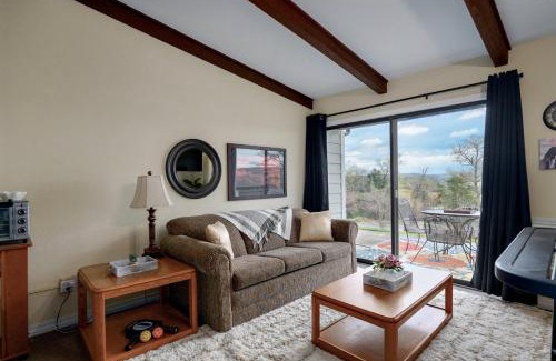 Kimberling City House | Poolside Retreat at Kimberling Crossing