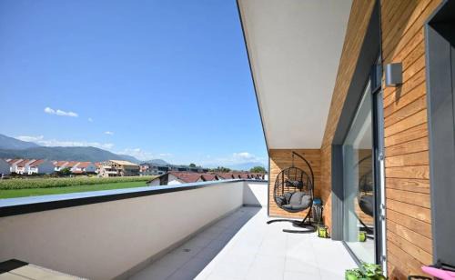 Brasov Apartment | Pop Apartment