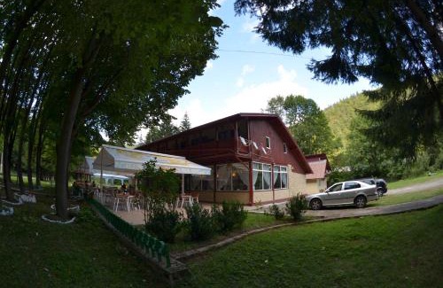Azuga Hotel | Popas Azuga