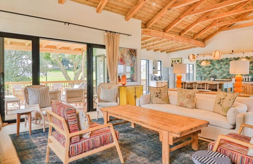 Voelklip House | Poplar House | Comfort and style | Pool