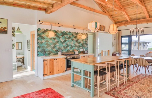 Voelklip House | Poplar House | Comfort and style | Pool