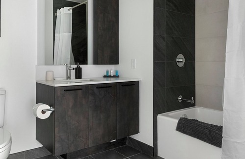 Southwest Apartment | PoplarHouse 2BD 11 - Two Bedroom Apartment, Sleeps 4