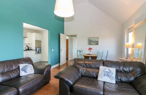 Gruline House | Poppies Cottage