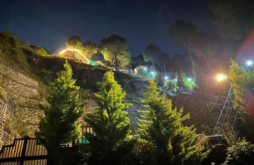 Kasauli Hotel | Popping Pines Resort