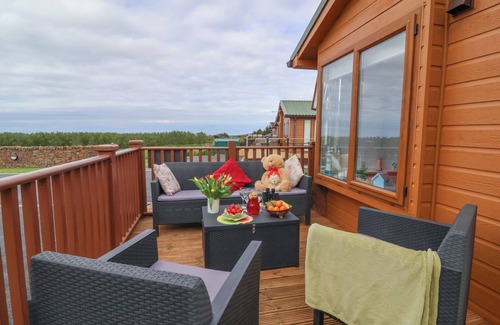Mullacott Cottage | POPPY LODGE, family friendly, with a garden in Mullacott, Ilfracombe