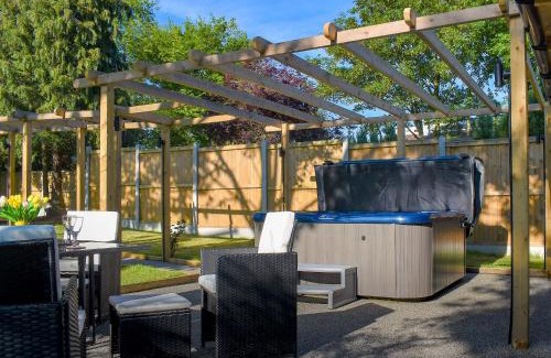 Minster House | Poppy Lodge