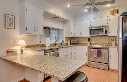 Augusta House | Porch Time - Cozy and Spacious 4 BD/2BA