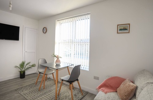 Holyhead Cottage | Port Apartment 1