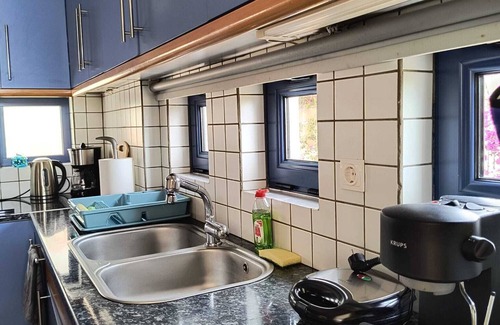 Porto Rafti House | Port Apartment at Porto Rafti -Attiki Greece sleeping 8 for min 5 days stay