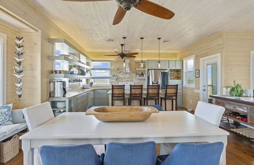 Port Aransas House | Port Aransas Mahalo Beach Home ~ Large Luxury Beach House with Private Boardwalk