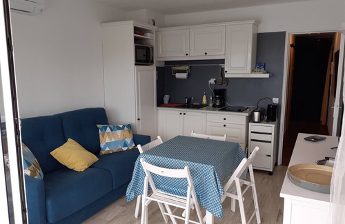 Le Grau-Du-Roi Apartment | Port camargue port view