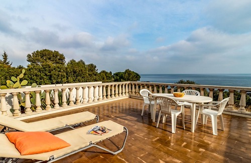 Port de la Selva Apartment | Port de la Selva 95 - Apartment right on coastline