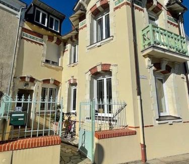 Pornic Villa | Port de Pornic. Vue mer. Sea view. 4 rooms.