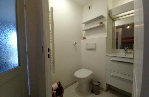 Frejus Plage Apartment | Port Frejus, joli studio cabine bien equipe, clima