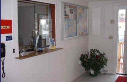 Port Ontario Hotel | Port Lodge Motel