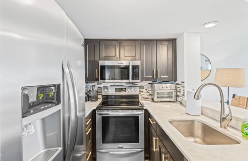 Isle of Palms Condo | Port O' Call F102 - Oceanfront Oasis w/Walkout!