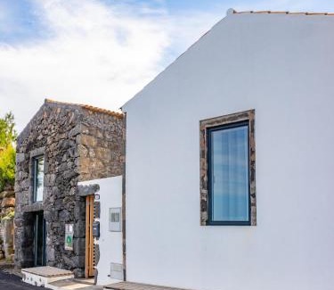 Santa Cruz da Graciosa House | Portas do Ilhéu