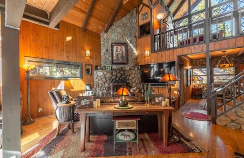 Chamberlands House | Porter by AvantStay Rustic Modern Oasis In The Of Chamberlands