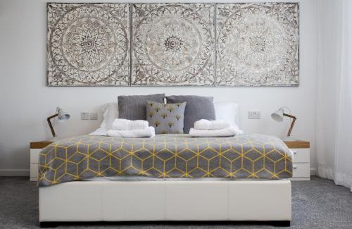 Newquay House | Porth Beach Hotel