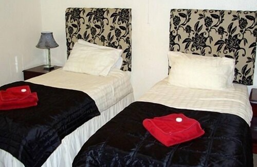 Porth House | Porth Lodge Hotel