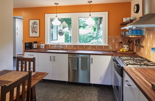 Overlook House | Portland Home w/Office Space Near Adidas HQ