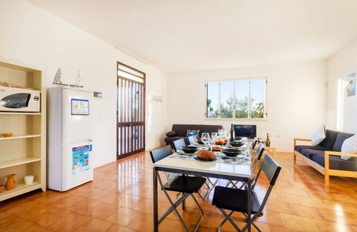 Porto Cesareo Villa | Porto Cesareo Air-conditioned Villa Sleeps 12 Torre Lapillo