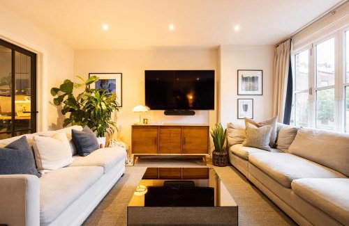 Colville House | Portobello Mews House in Notting Hill