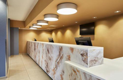Cosham Hotel | Portsmouth Marriott Hotel