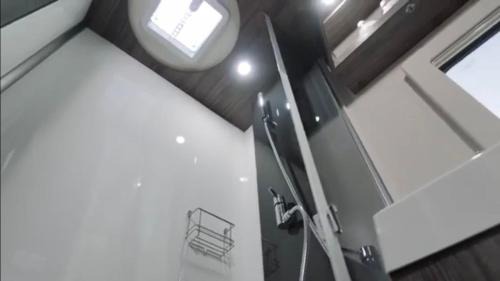 Faro Boat Rental | Portugals Infinity - AutoCaravana Luxo