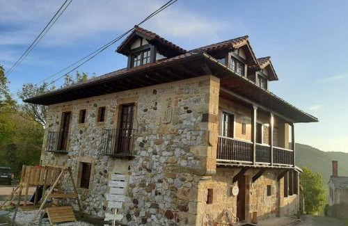 Valdecilla House | Posada El Hidalgo